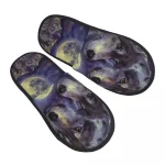 CHAUSSONS LOUP SOUS LA PLEINE LUNE